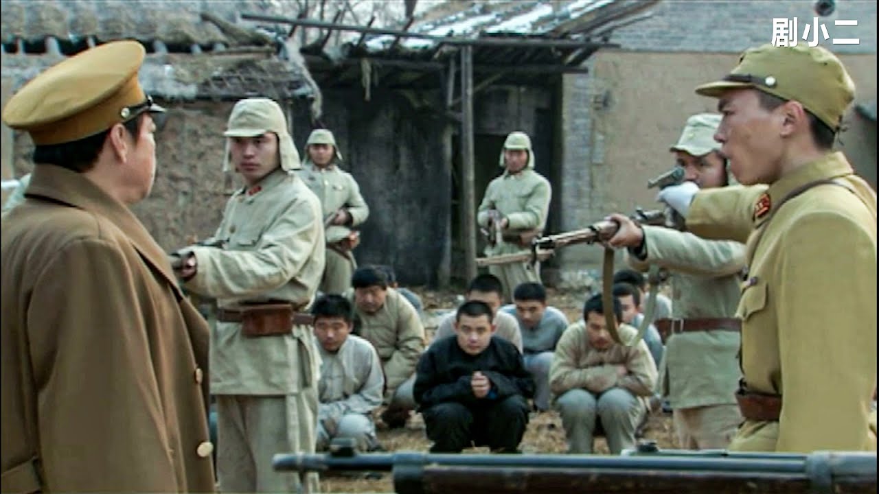 偽軍反對日軍殺害平民，卻遭到對方毒打，一怒之下竟幫助共軍炸毀他们軍火庫！【抗日】