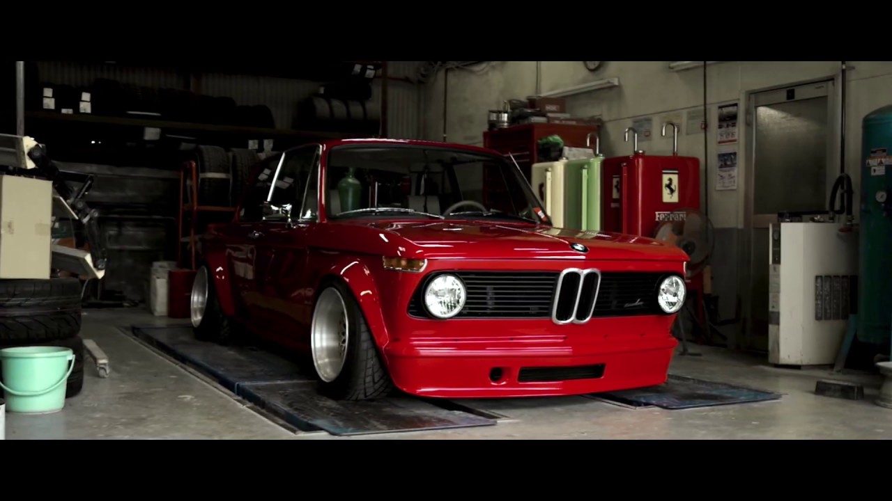 BMW 2002 Turbo | LIBERAL VIEW