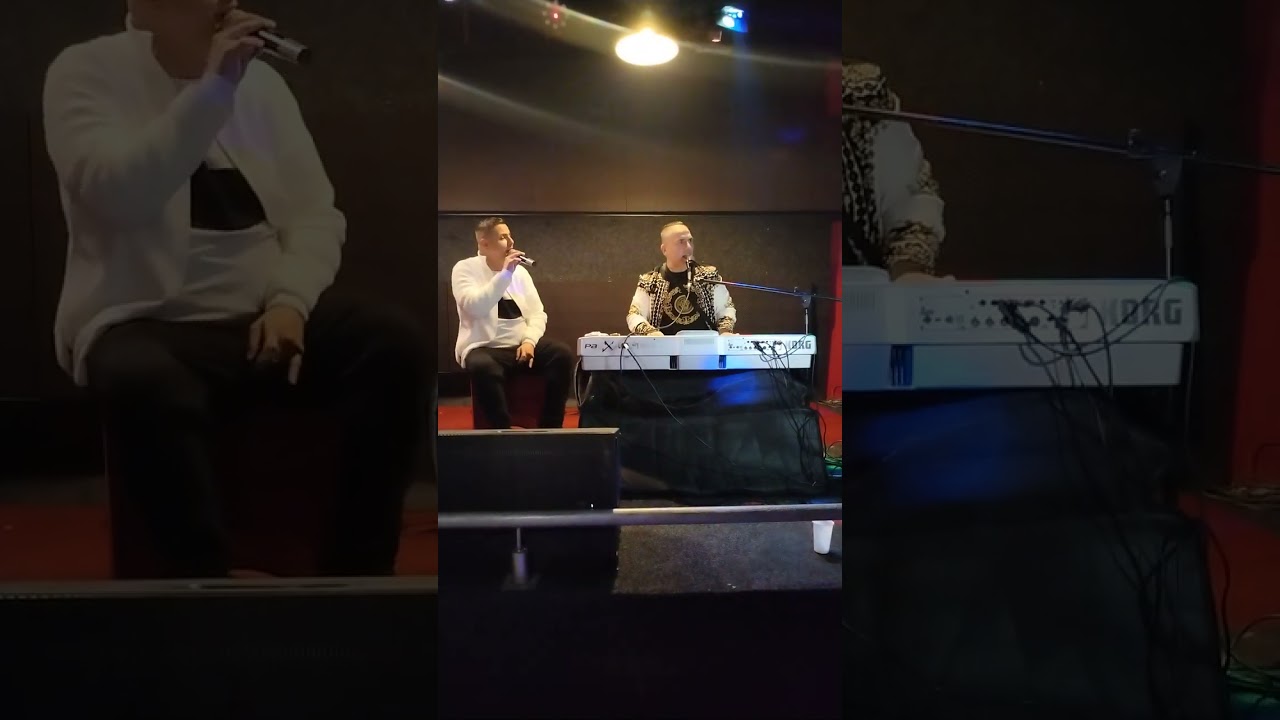 kaja.    lazar.      zábava.   most