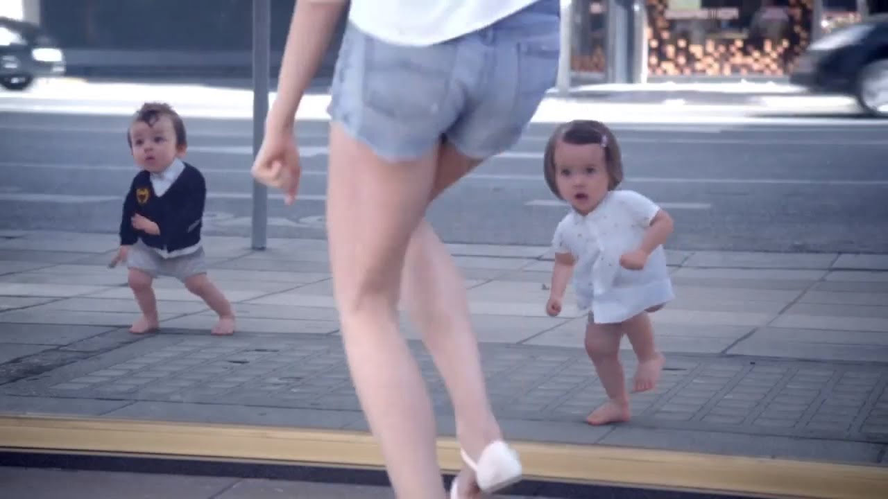 New Ad / Nouvelle Pub Evian - Baby & Me 2013  [OFFICIAL] HD