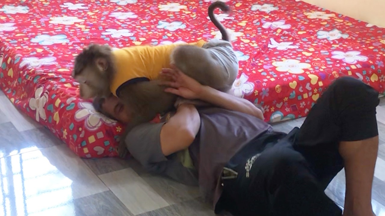 Little Jason Hug Tight Make Sure Papa Can't Getaway From His Affection