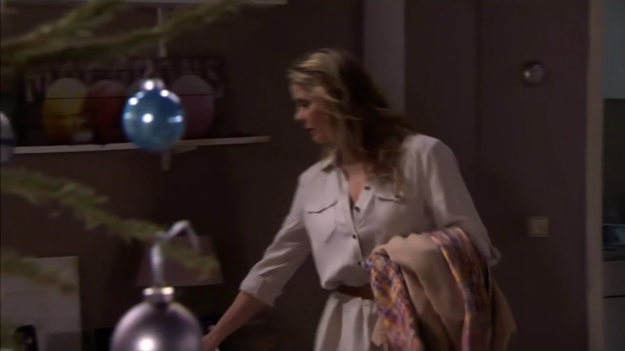 GTST Rover zet de muziek extreem hard en Linda wordt boos | Buddylovers 4823 #5