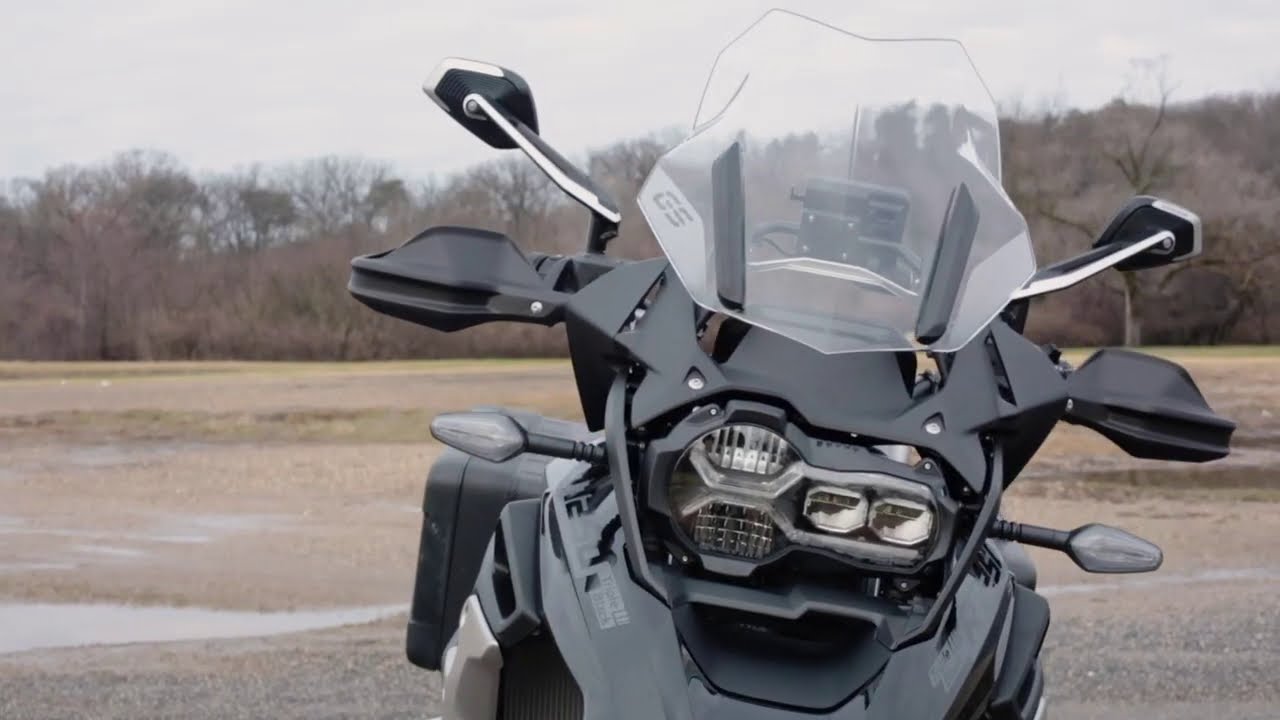 Review of the 2021 BMW R1250 GS Triple Black