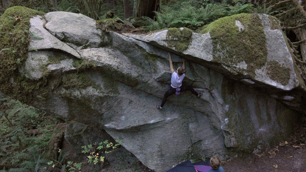 Squamish Bouldering: Top 100 V0 - V2 (Latest 4th Edition)