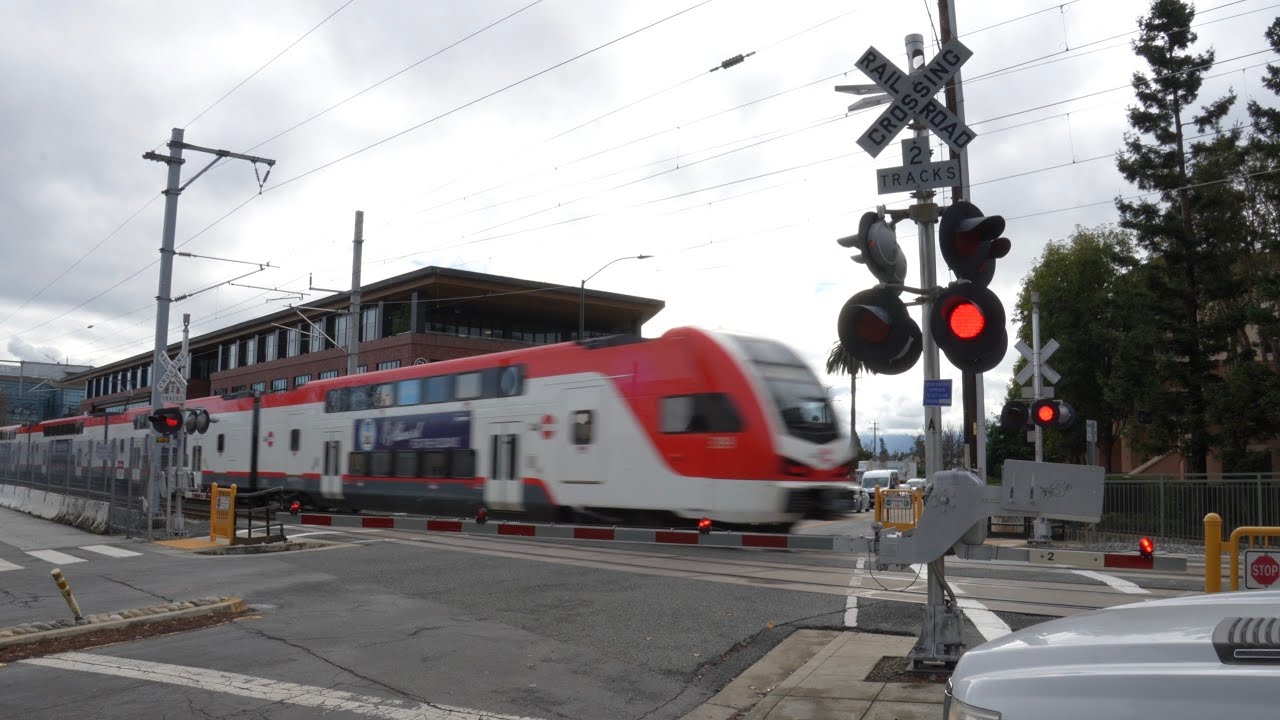 Caltrain | Maple St. Railroad Crossing, Redwood City CA