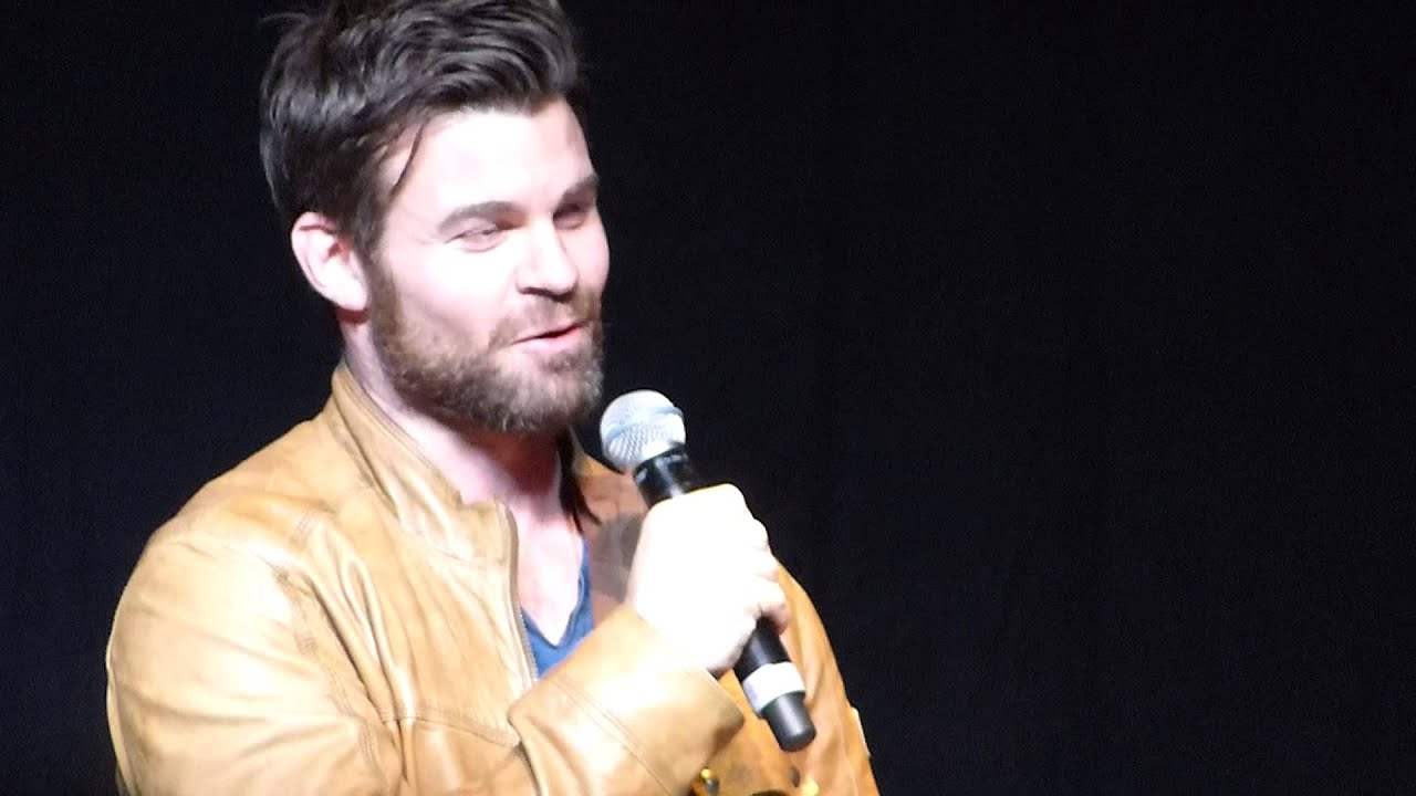 Daniel Gillies Q&A at Bloodynightcon Europe may 2015 talking about Haley or Gia