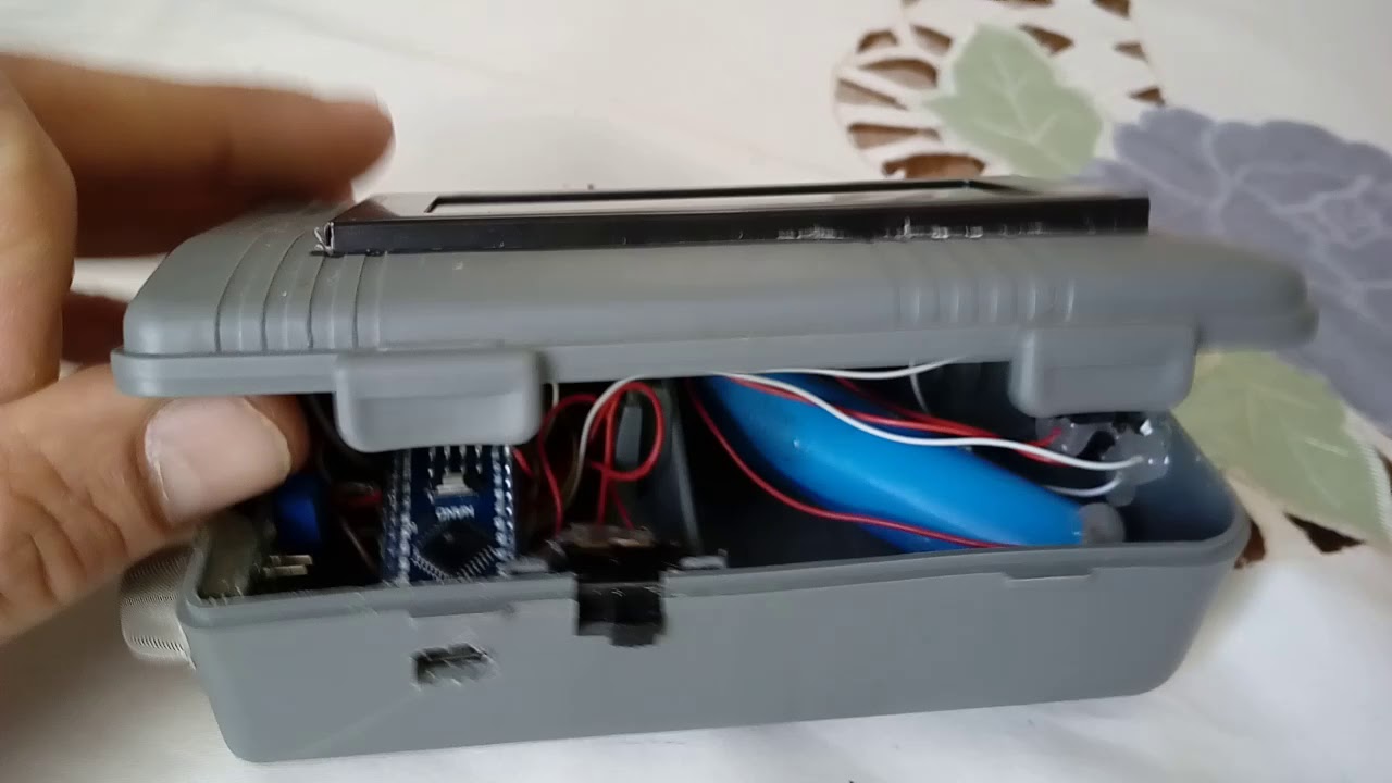 Unversal kontroler Arduino nano.