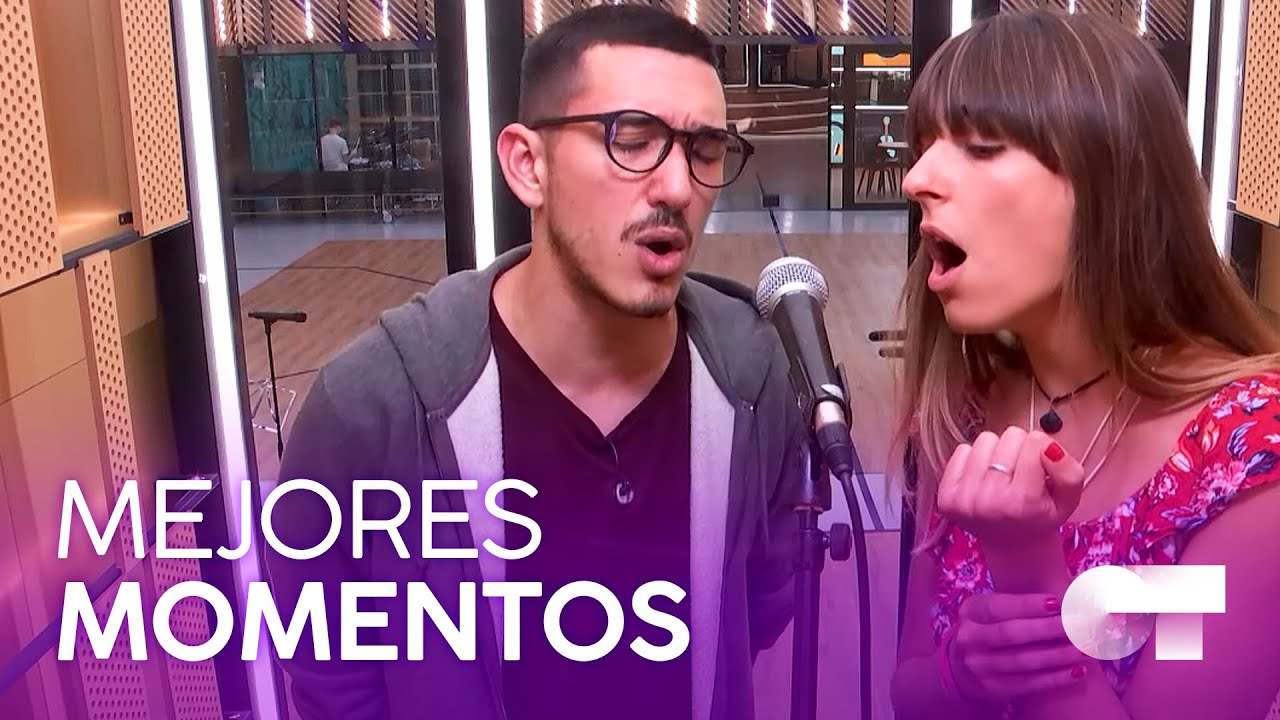MAIALEN y BRUNO cantan 