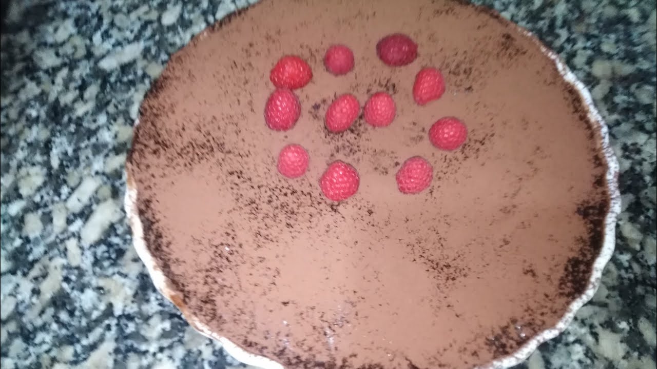 كيكة بالشكلاط سهلة و سريعة خفيفة ورائعة كدوب في الفم 😍😋