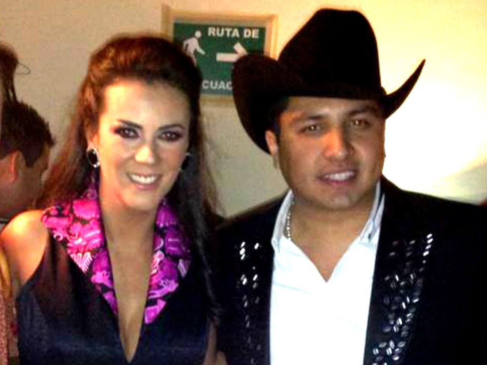 Edith Márquez y Julión Álvarez - Amor de los Dos