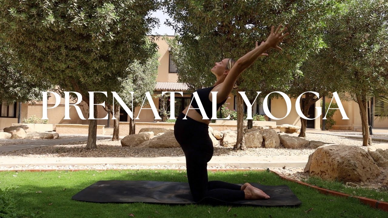 Prenatal Yoga : Feel refreshed and grounded at any stage of your Pregnancy {20 MIN}