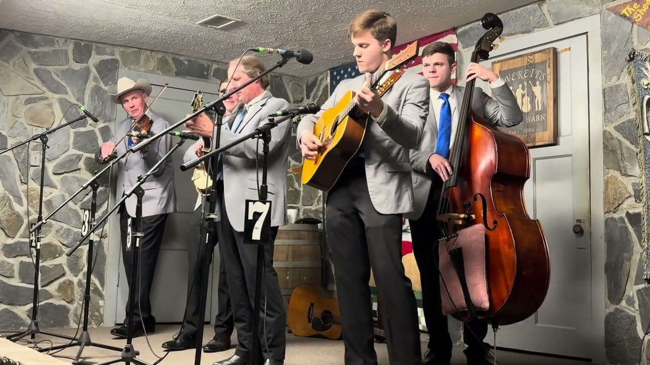 No Mother or Dad - The Tennessee Bluegrass Band 