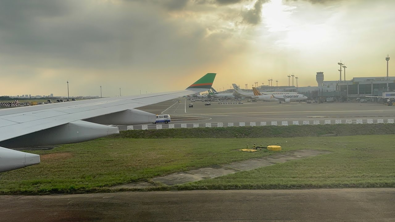 EVA Air - Airbus A330-300 | Cebu to Taipei (Arrival)