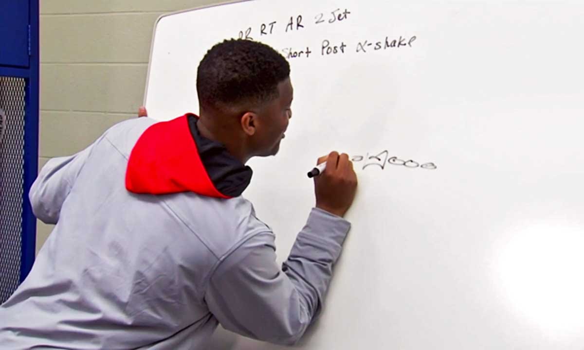 Jameis Winston diagrams plays in 2015 NFL Draft interview simulation