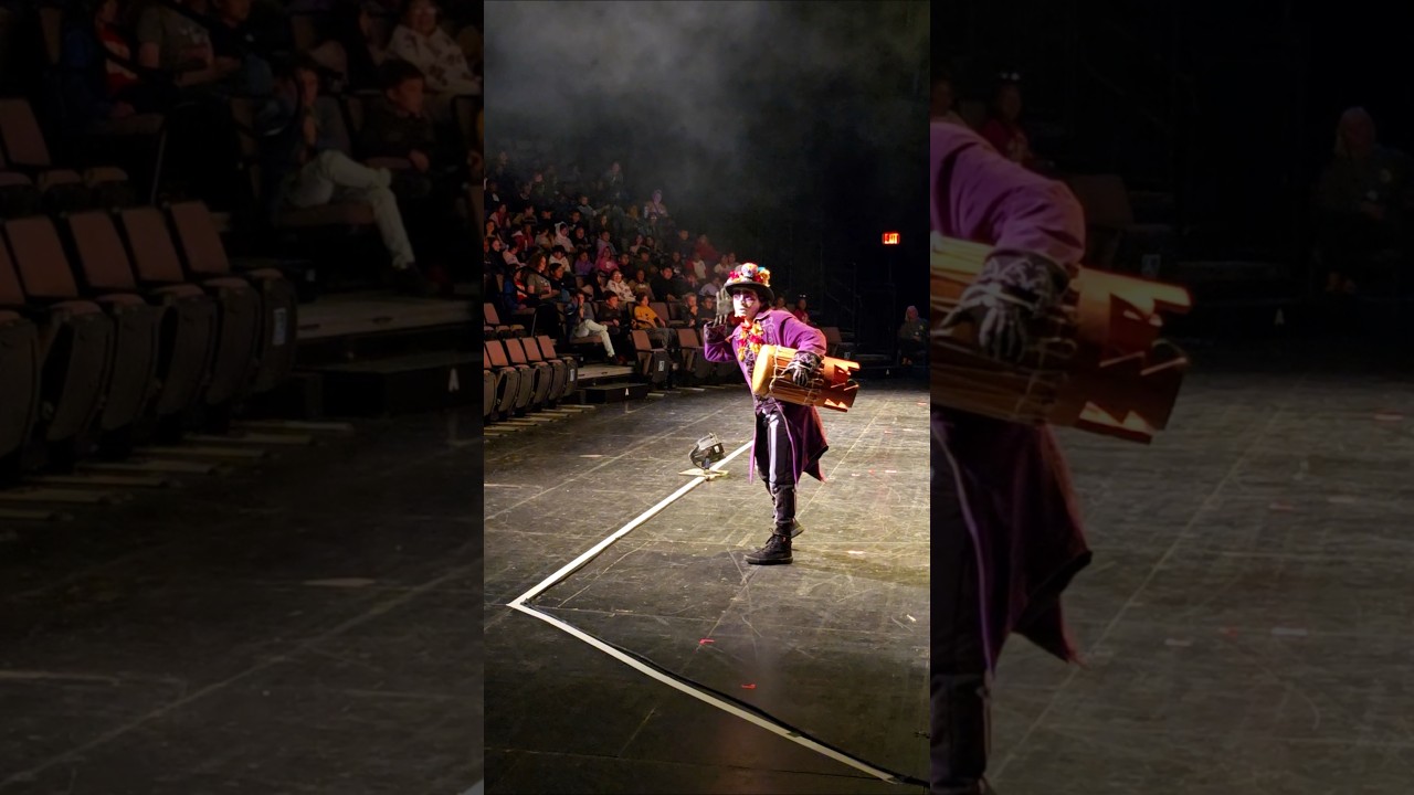 11 elementary schools came to Starlight on a field trip to enjoy a performance of SUGAR SKULL!