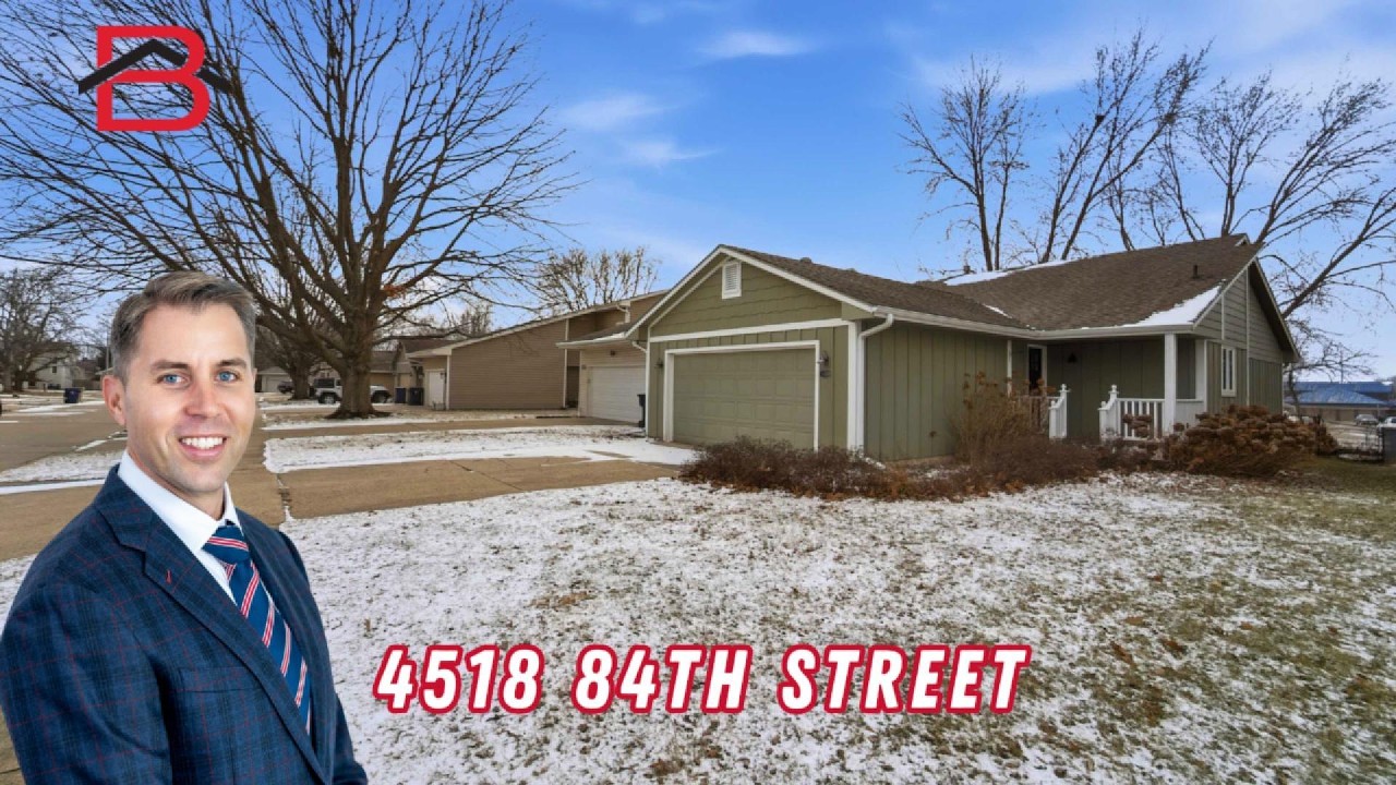 Finally, a Move-In Ready Home in Urbandale! | 4518 84th St