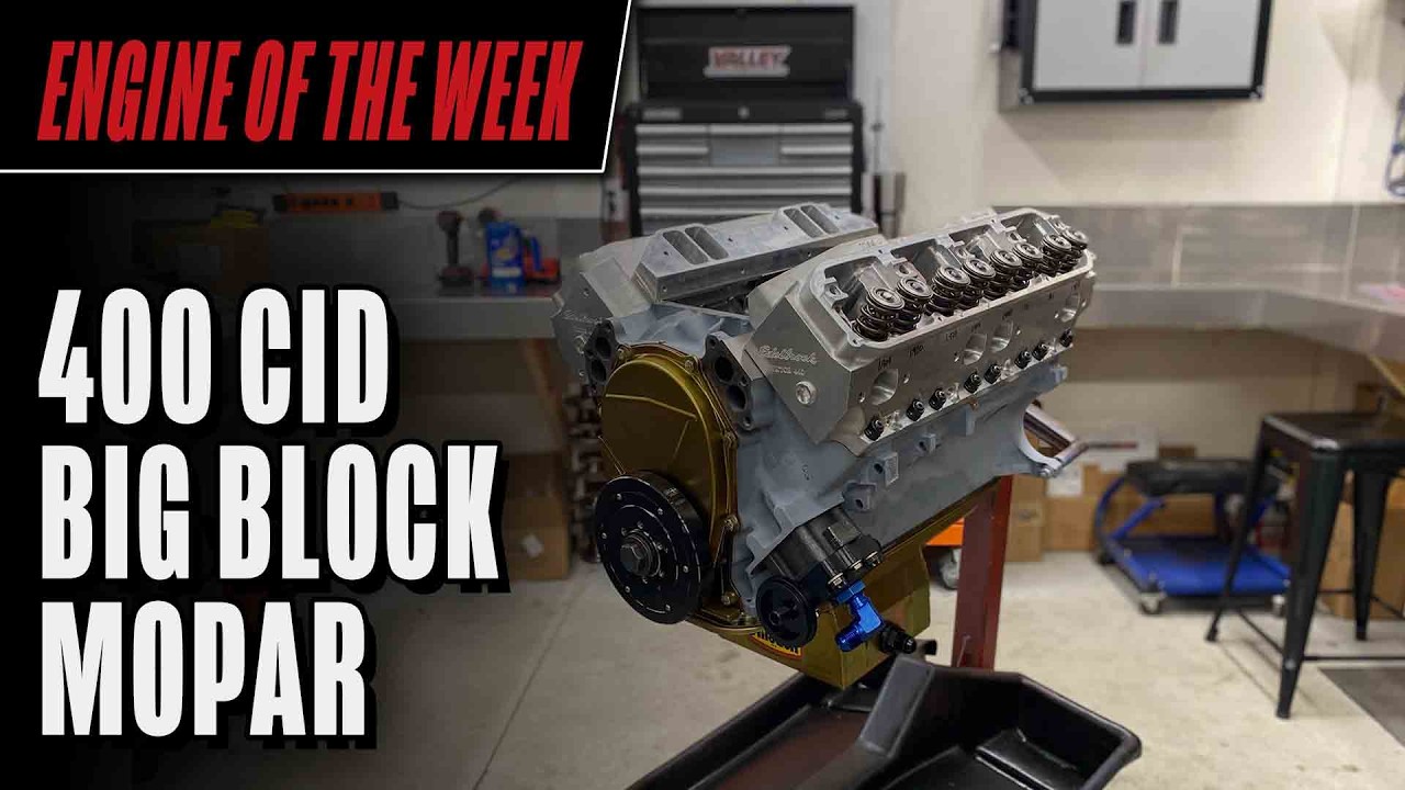 Сборка двигателя Mopar Big Block объемом 400 кубических дюймов.
