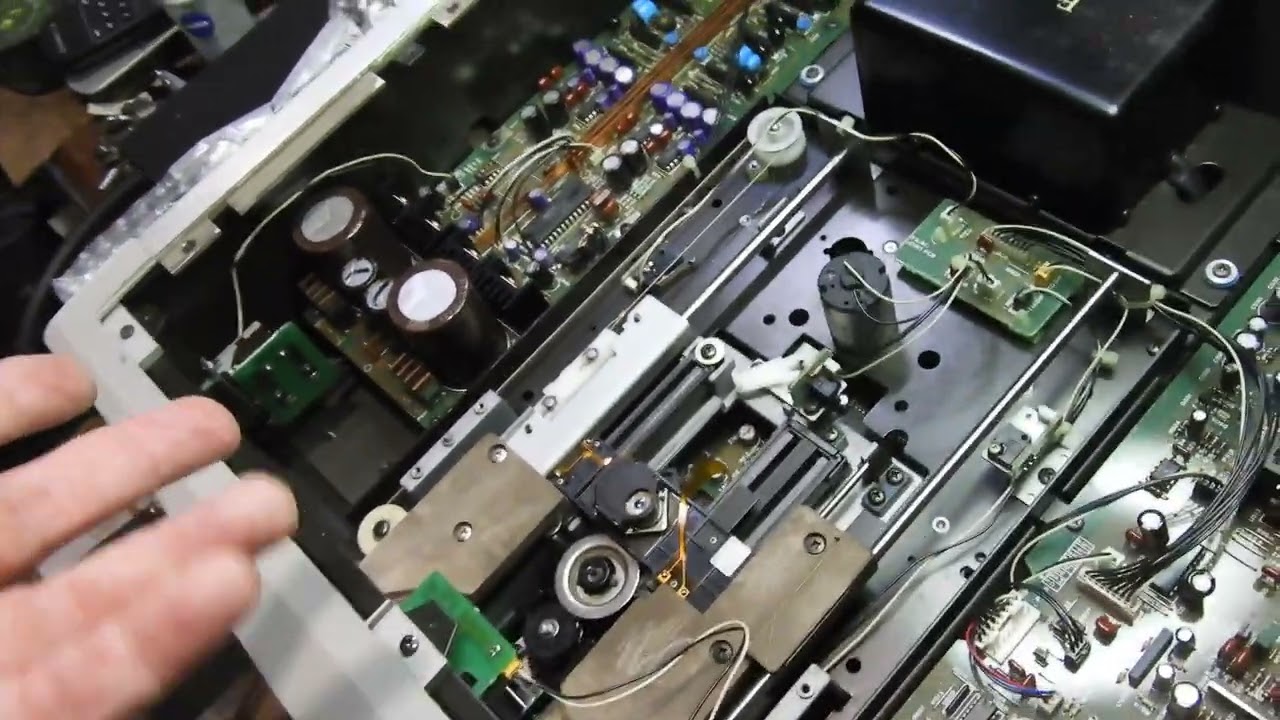 Esoteric X-1 CD Player. Top unit with great engineering. VRDS-CMK-3 drive with Sony KSS-151A laser.