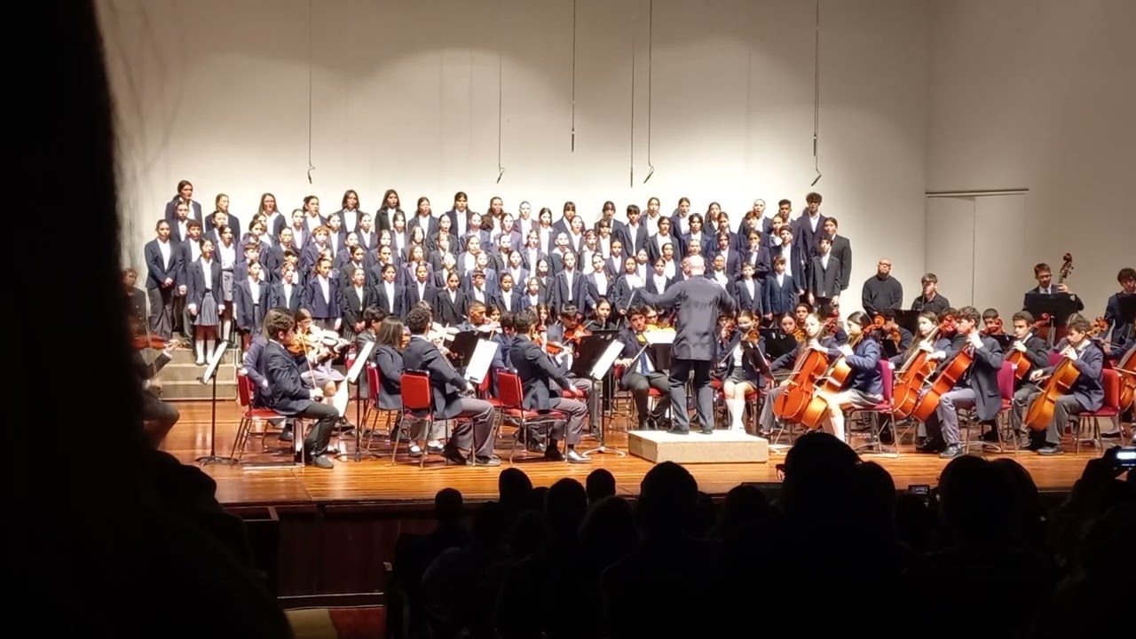 Concierto 3 Arcos y Voces Juveniles de Caracas más Viento. Confutatis  y Lacrimosa - Réquiem Mozart