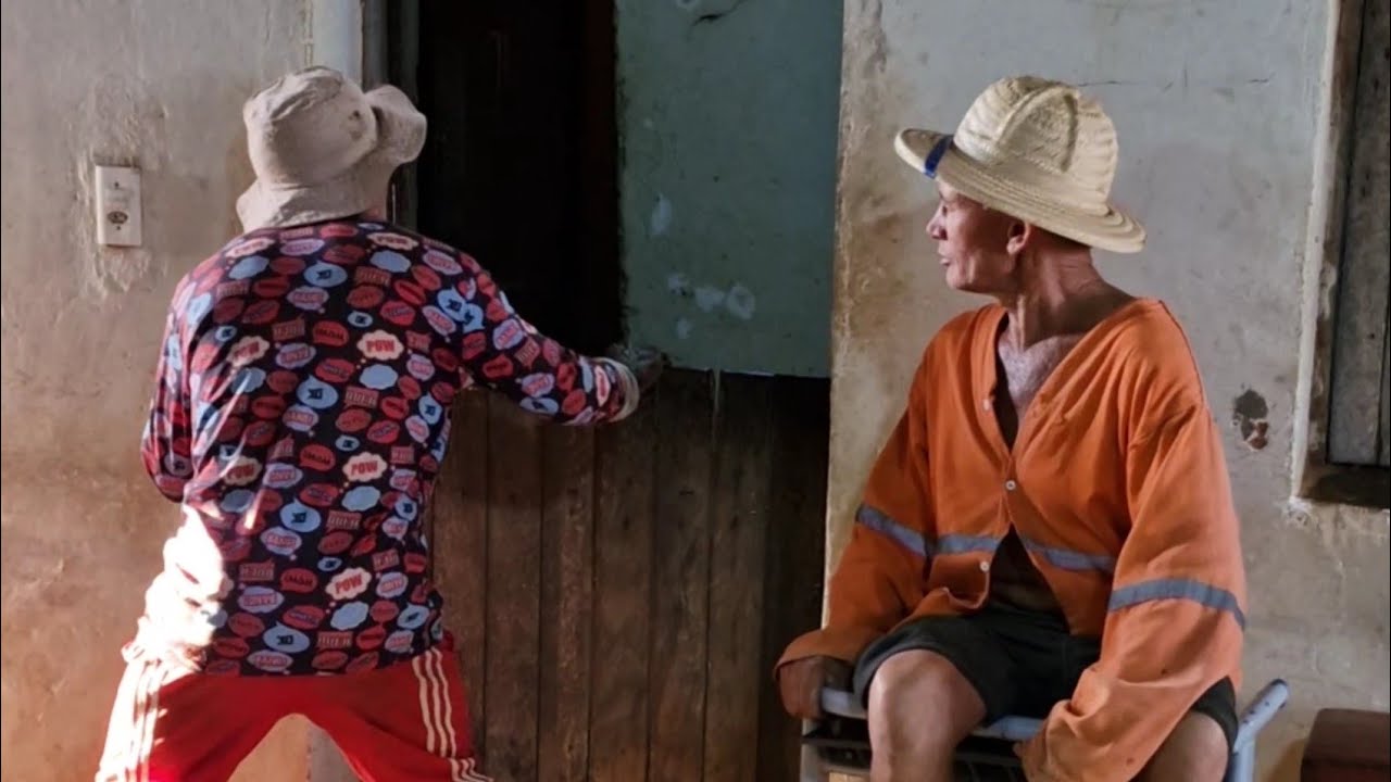 seu Antônio tá olhando Filomena dormindo  #videosengraçados #comedia #pegadinha
