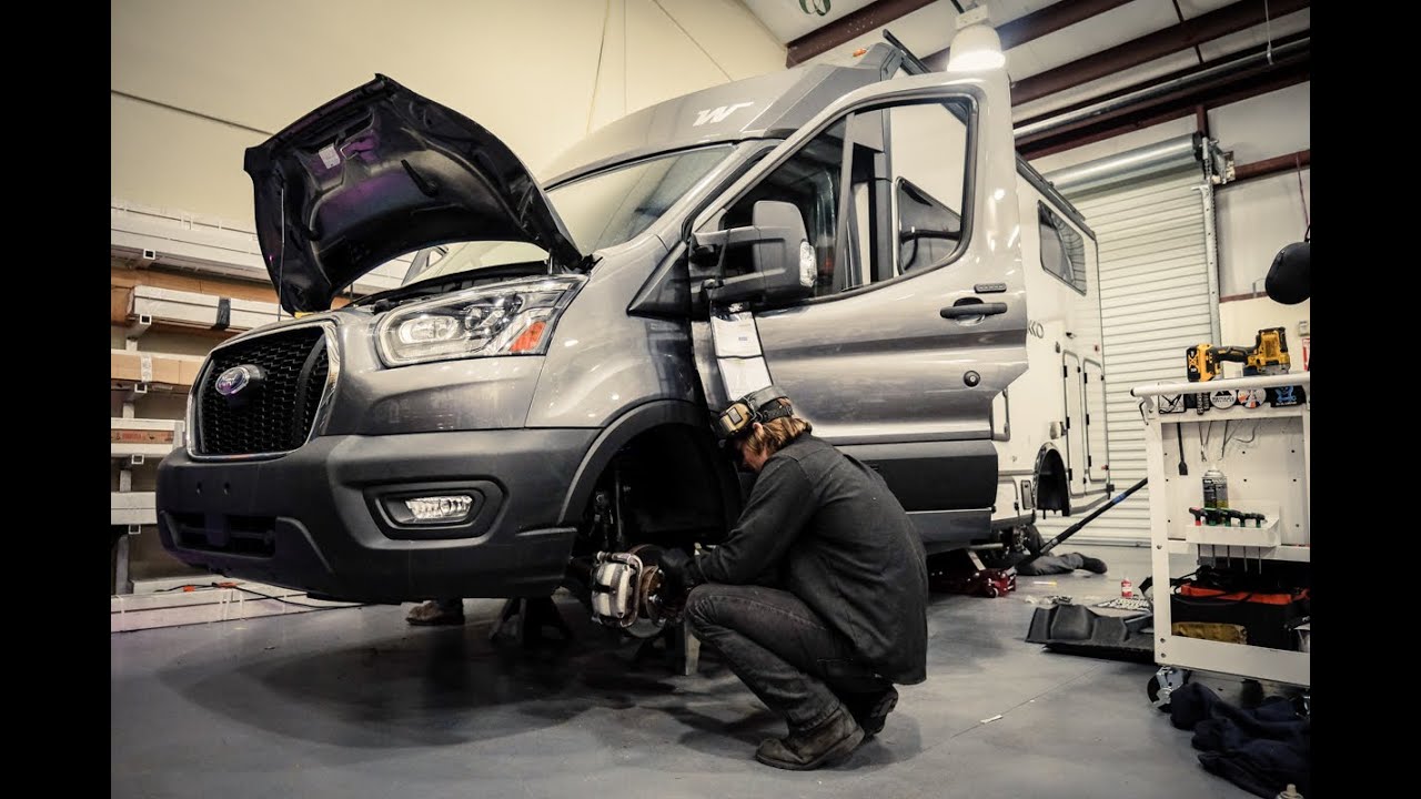 Winnebago Ekko Upgrades! Wheels, tires and Raptor grill