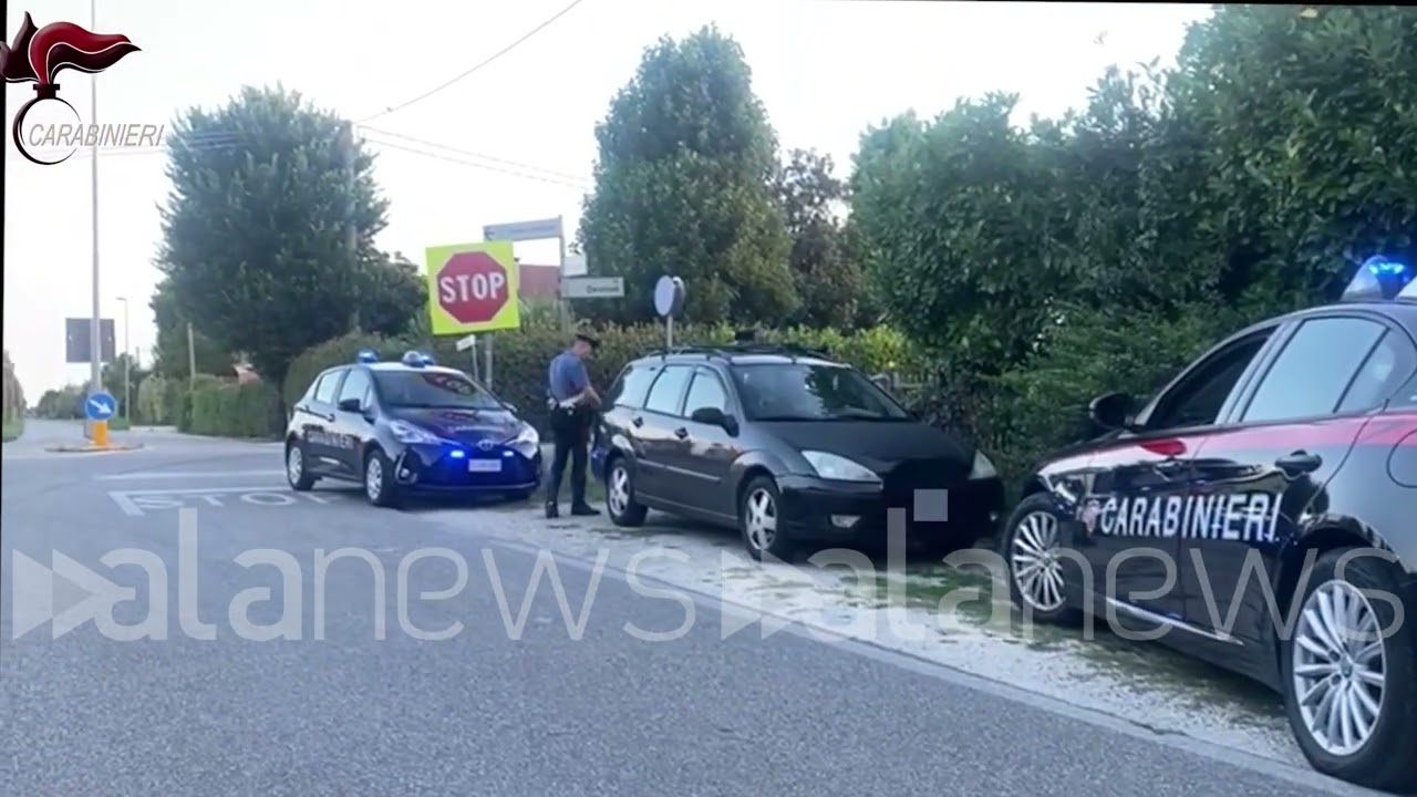 Sequestra madre e figlio di 5 anni, arrestato dopo fuga di 100 km: la chiamata al 112