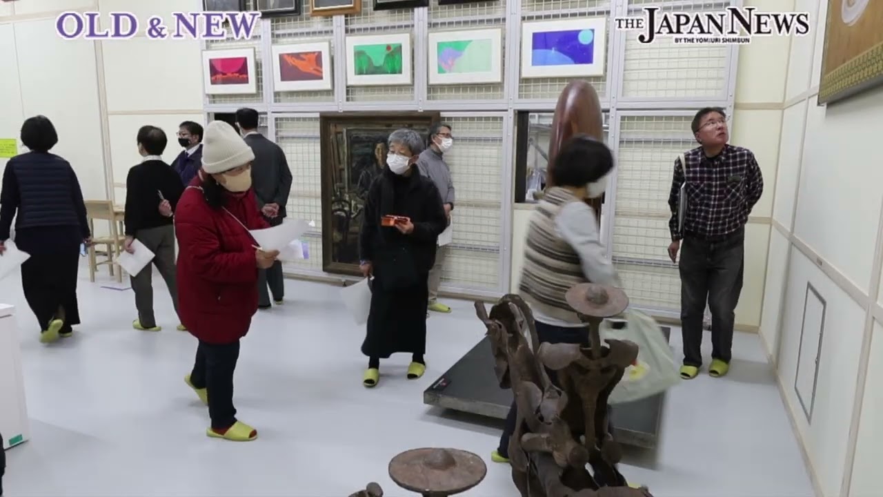 Tokyo University of the Arts offers guided tour of new storage facility - The Japan News