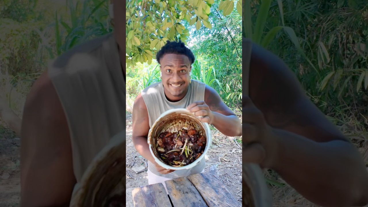 Ямайское приготовление еды на открытом воздухе | Тушеная свинина с рисом #shortsfeed #outdoorcook...