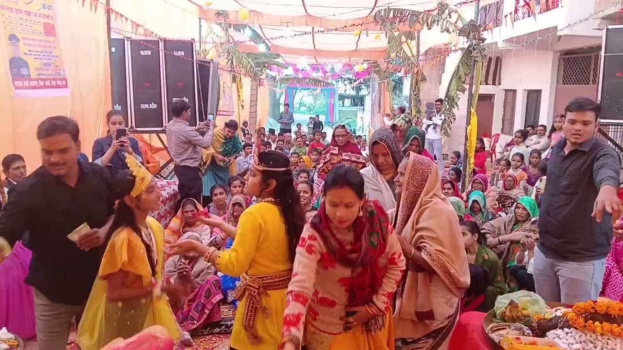 कान्हा वर्षाने में आय जइयो बुलाय गईं राधारानी, अद्भुत झाकी