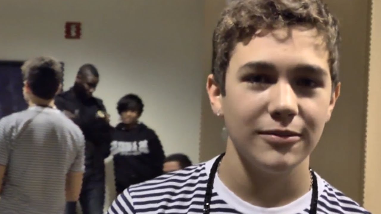 Austin Mahone Having Fun in New York!!!