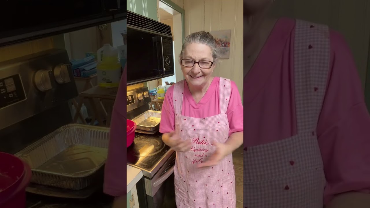 How Grandma makes Mikes breakfast casserole ❣️