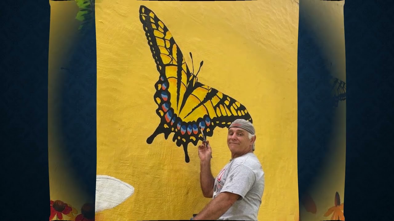 Doug Hiser’s BEE MURAL