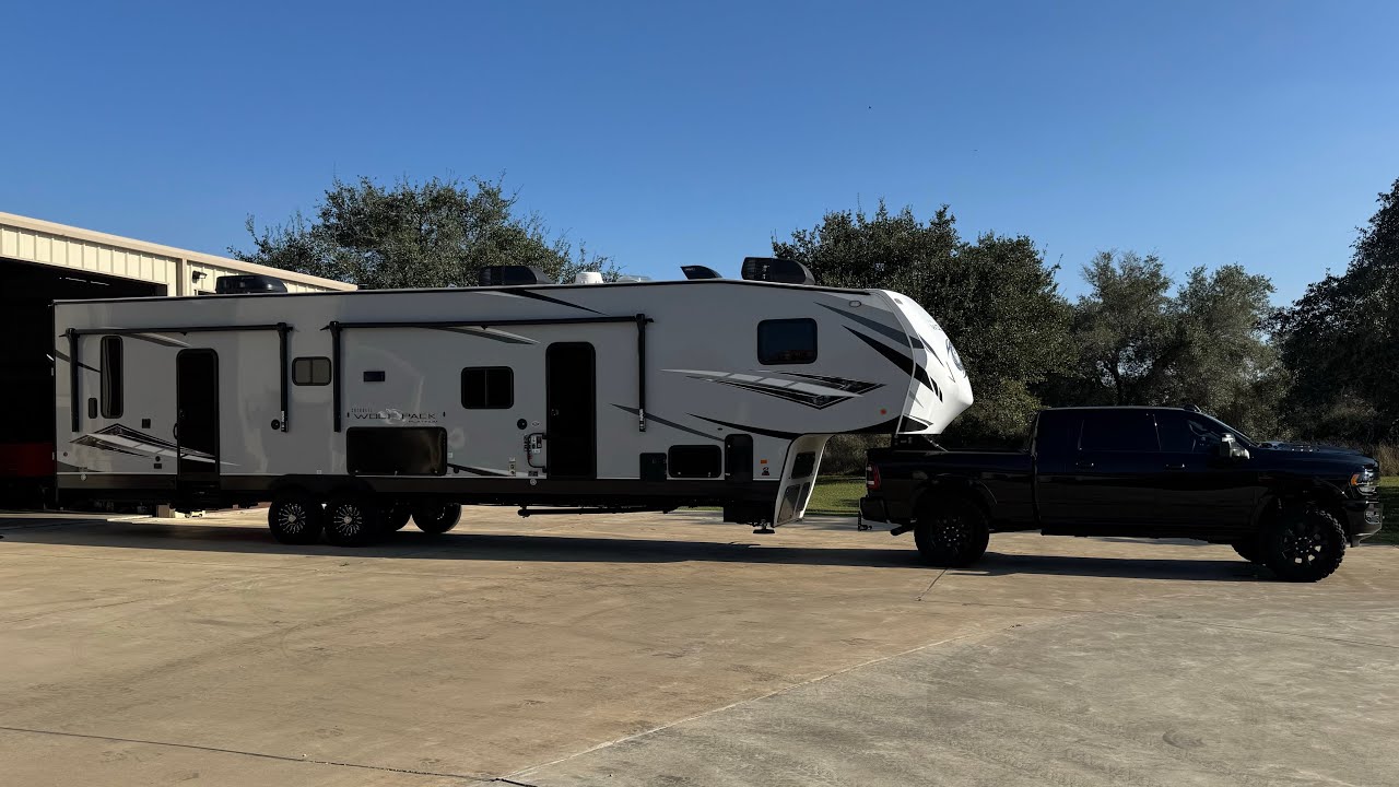 2024 Ram 3500 Cummins Limited Mega Cab Towing 43’ Toy Hauler