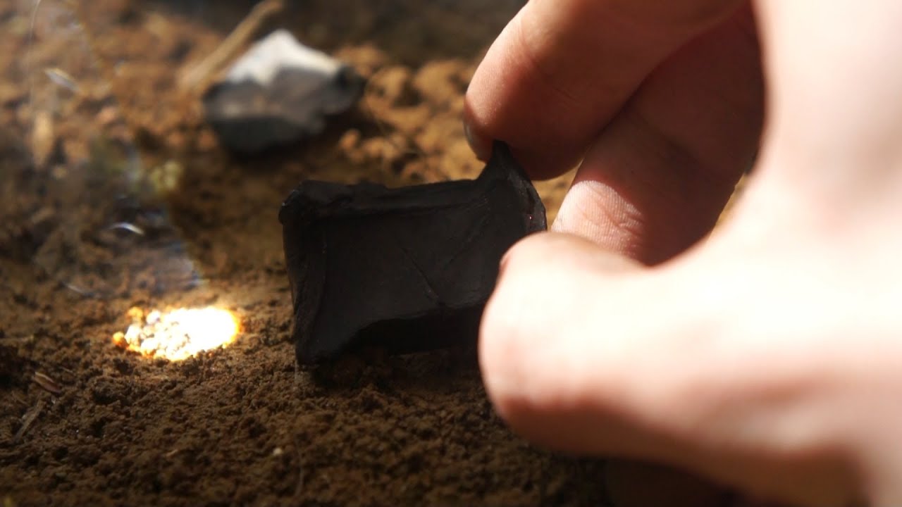 Разжигаем огонь с помощью увеличительного стекла! — Руководство по выживанию