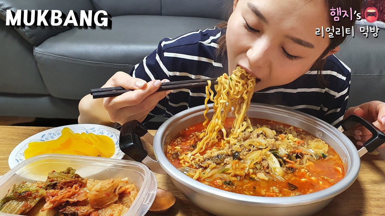 리얼먹방:) 고기반 라면반★우삼겹 짬뽕라면★ㅣSpicy Beef RamyunㅣREAL SOUNDㅣASMR MUKBANGㅣEATING SHOWㅣ