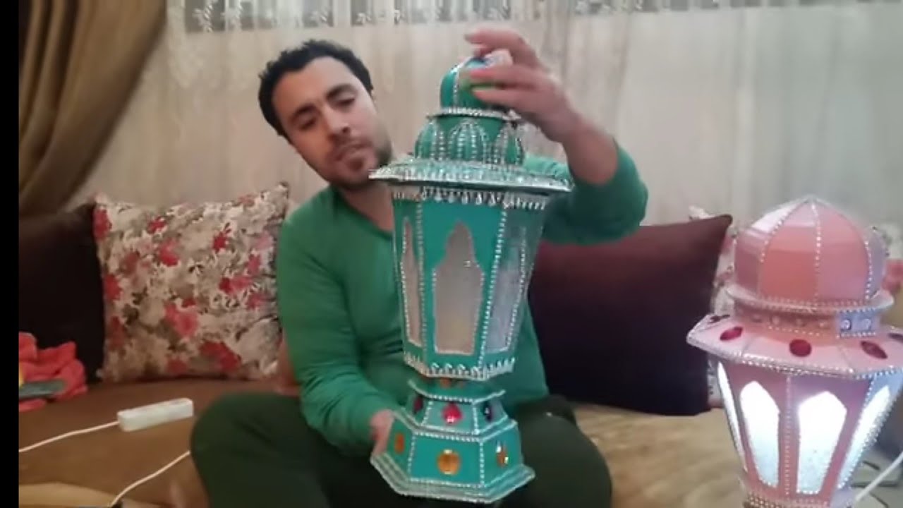 فانوس رمضان بورق الكرتون وبه اضاءه بشكل جديد