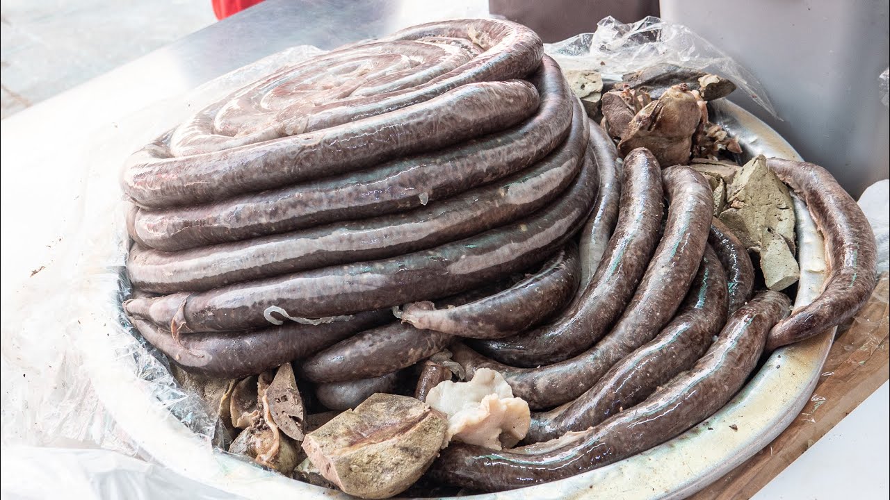 4시 되기 전에 문 닫는 줄서서 먹는 소문난 순대 부산 맛집 Korean Sausage