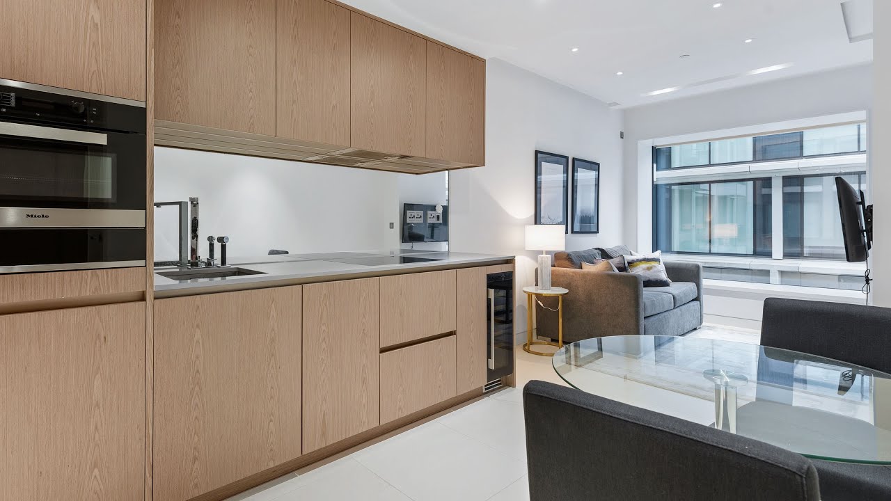 For SALE: Sugar Quay, London, EC3R