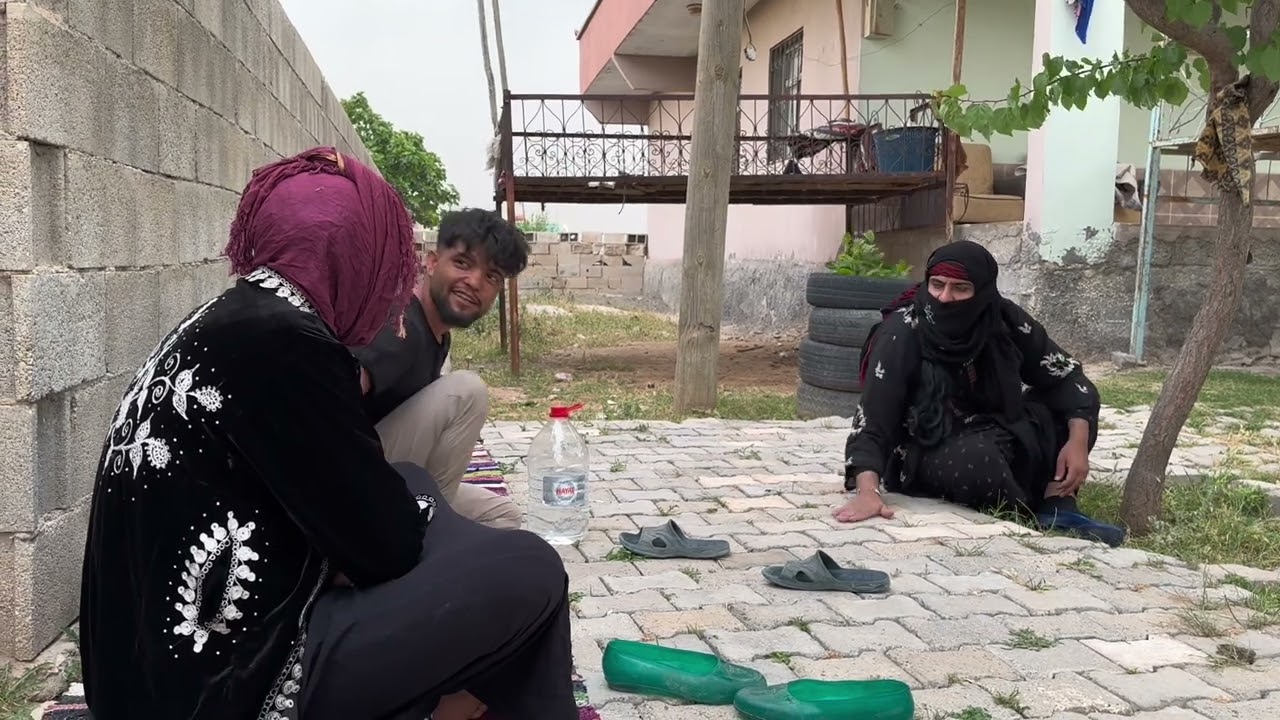الضراير لما يعيشو بنفس البيت😅