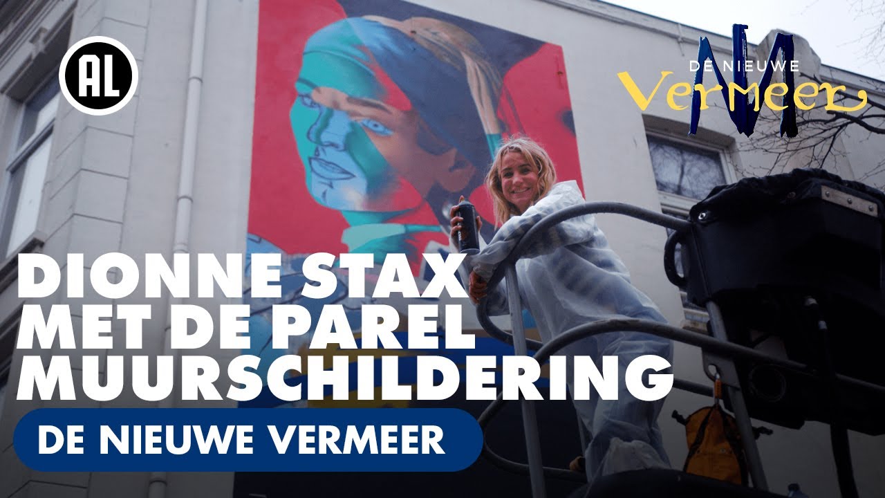 Dionne Stax met de parel - Muurschildering | DE NIEUWE VERMEER