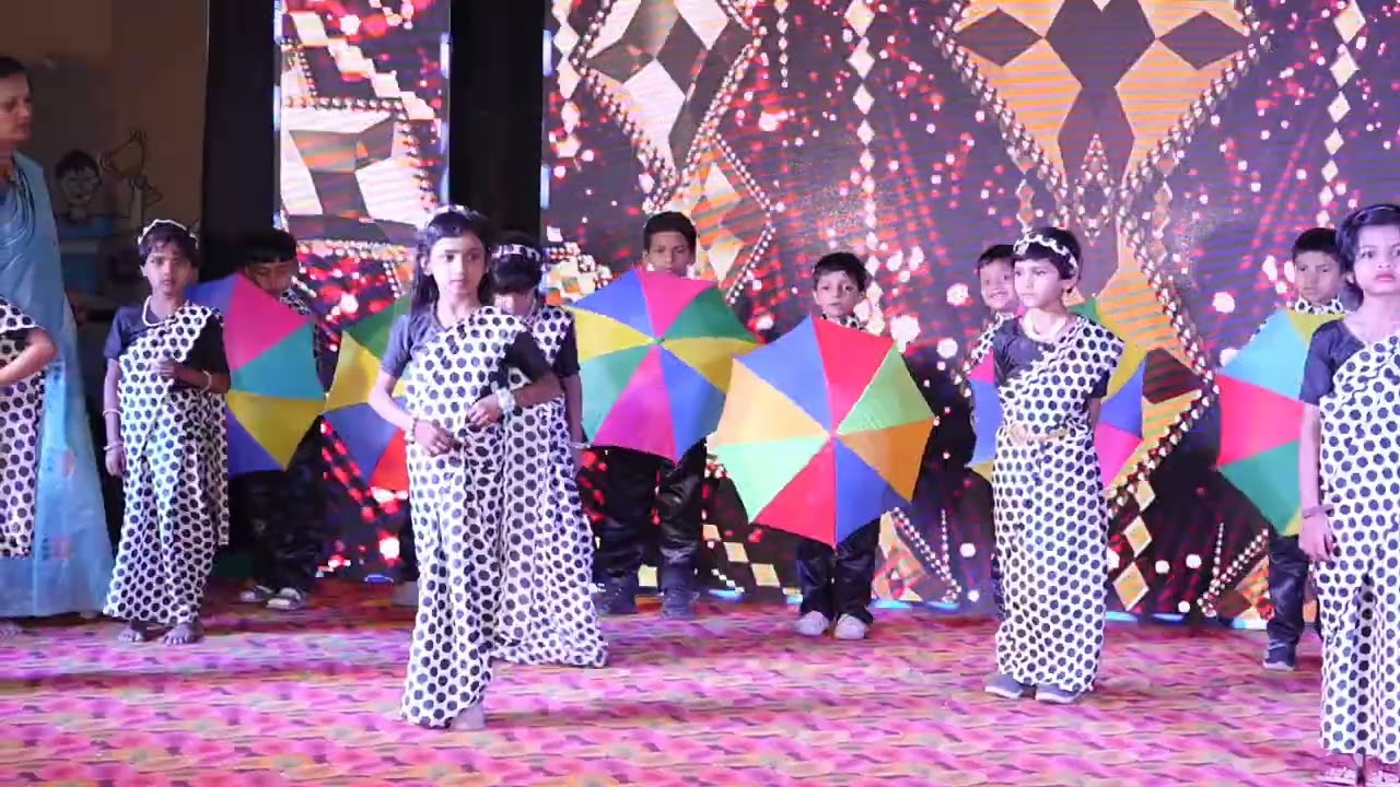 Annual day function in RNS English Medium school 