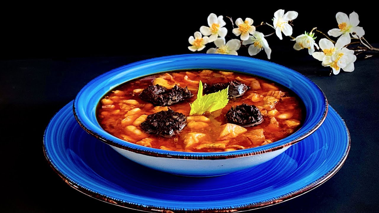 JUDÍAS BLANCAS EXPRÉS CON MORRO Y OREJA. Receta fácil y deliciosa con judías de bote.