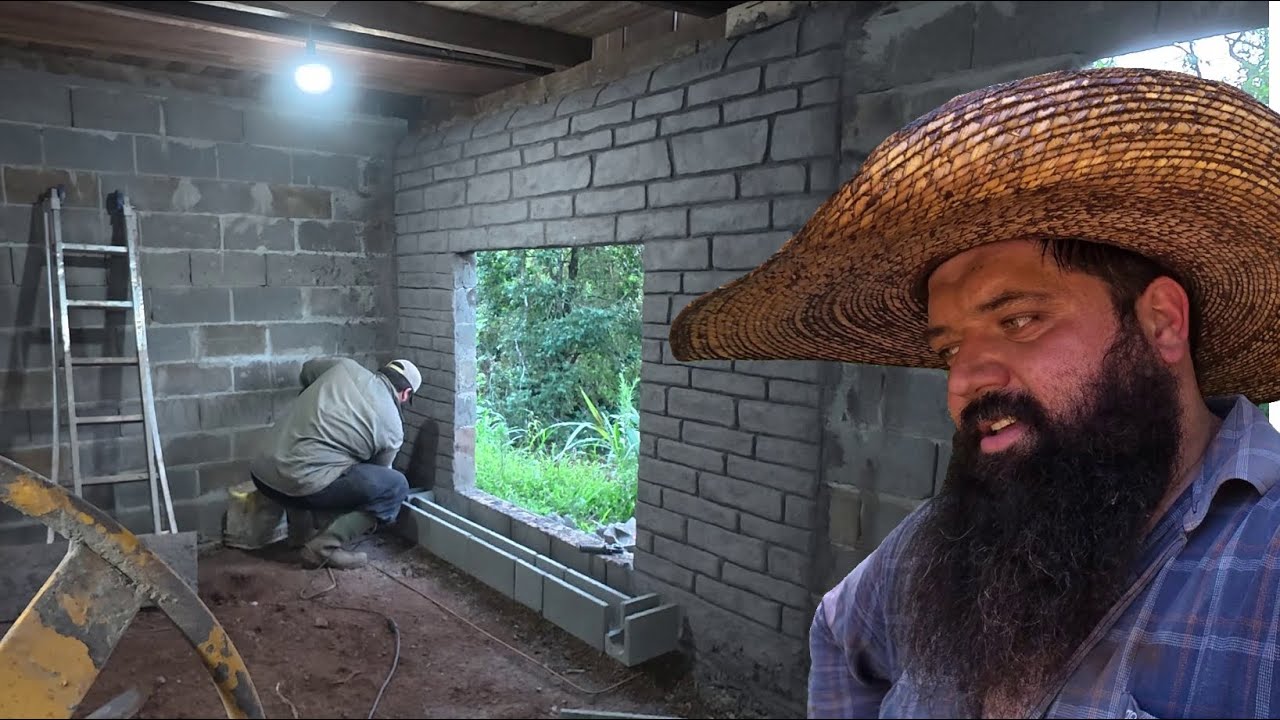 preparando a base para fazer a lareira no por&atilde;o