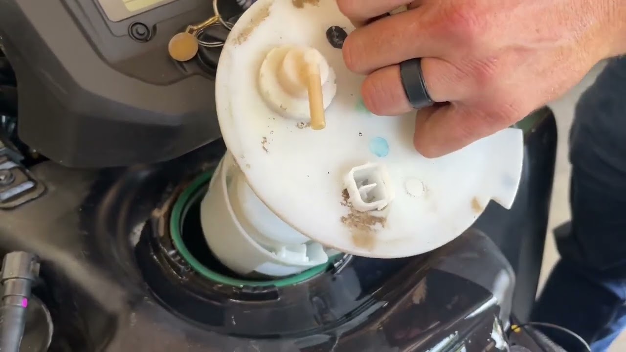 Honda Rancher 420, How To Replace Fuel Pump, Will Not Run, Not Getting Gas, Stalling, Hard To Crank,