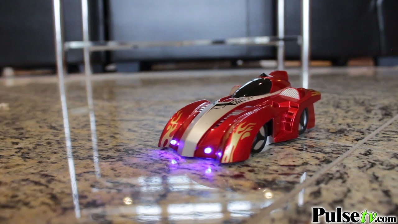 X-Racer: RC Gravity Wall Climber