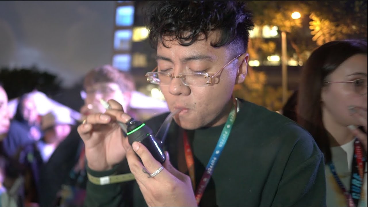 i got WAY TOO HIGH at PuffCon...