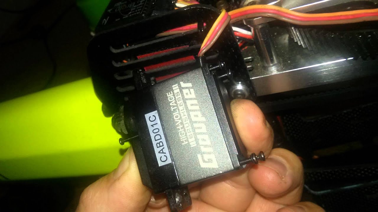 Graupner Servo zucken beseitigen   HBS 860BB