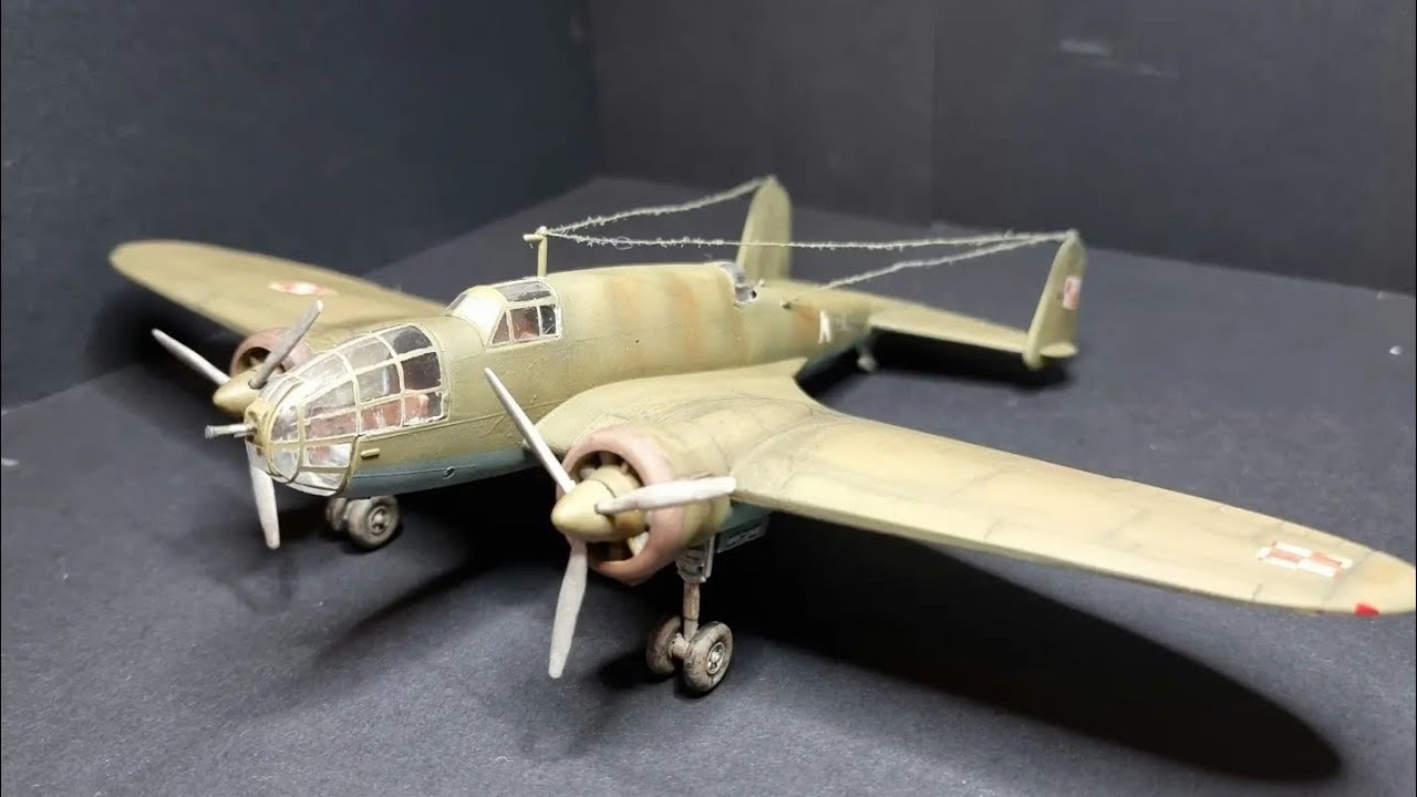 PZL-37B 'łoś'II medium bomber 1/72 Mister Hobby Kits