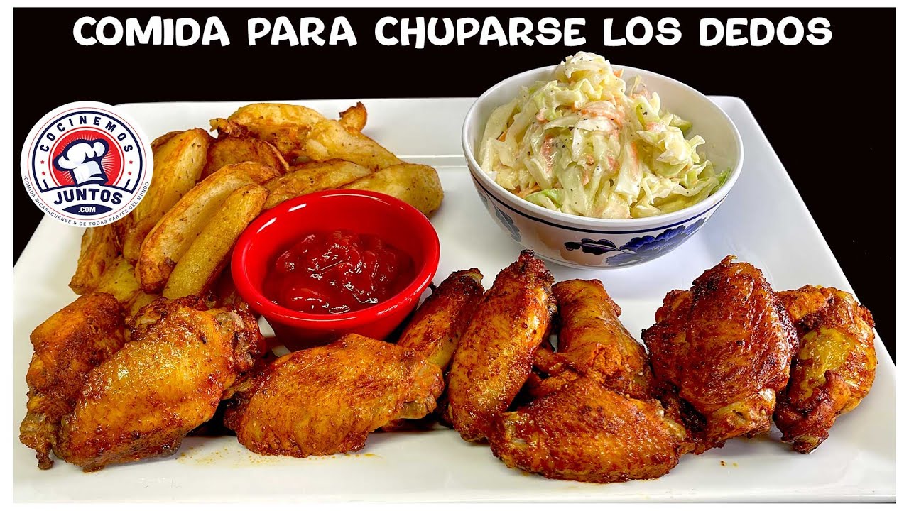 Alitas de pollo crujientes con ensalada y papas.  / 🛑SORTEO🛑