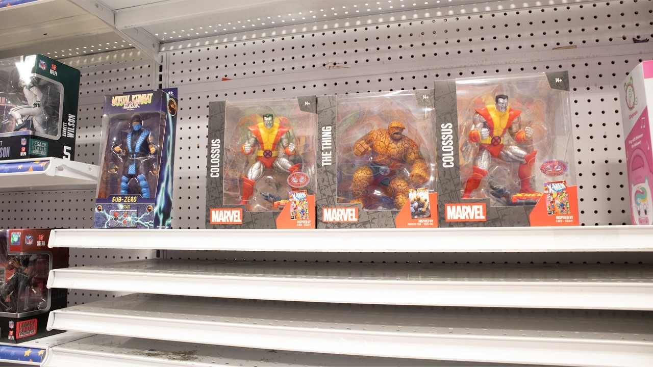 MARVEL TOYS IN TOYS R US